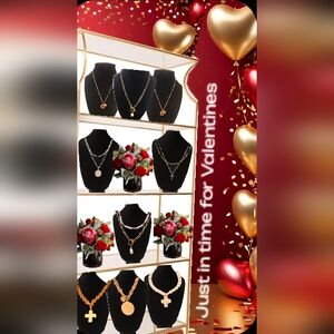 Hi Lovelies! Chic Styles for the Ladies! Various styles, colors & sizes